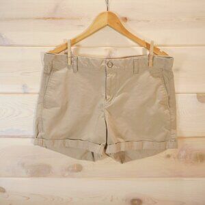 GAP Women's 12 Girlfriend Khaki Chino Shorts Rolled Cuff 4 inch Inseam